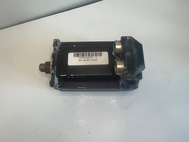 Серводвигатель Allen-Bradley MPL-B430P-SJ22A