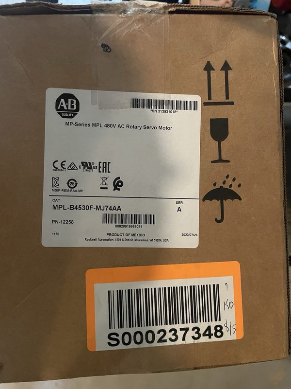 Серводвигатель Allen-Bradley MPL-B4530F-MJ74AA