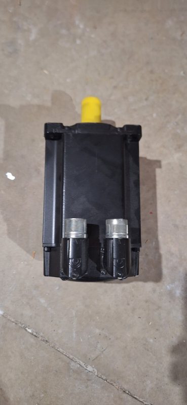 Серводвигатель Allen-Bradley MPL-B4530P-RJ72AA
