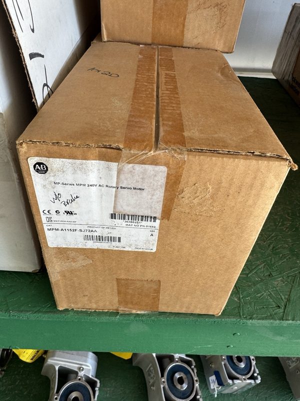 Серводвигатель Allen-Bradley MPM-A1152F-SJ72AA