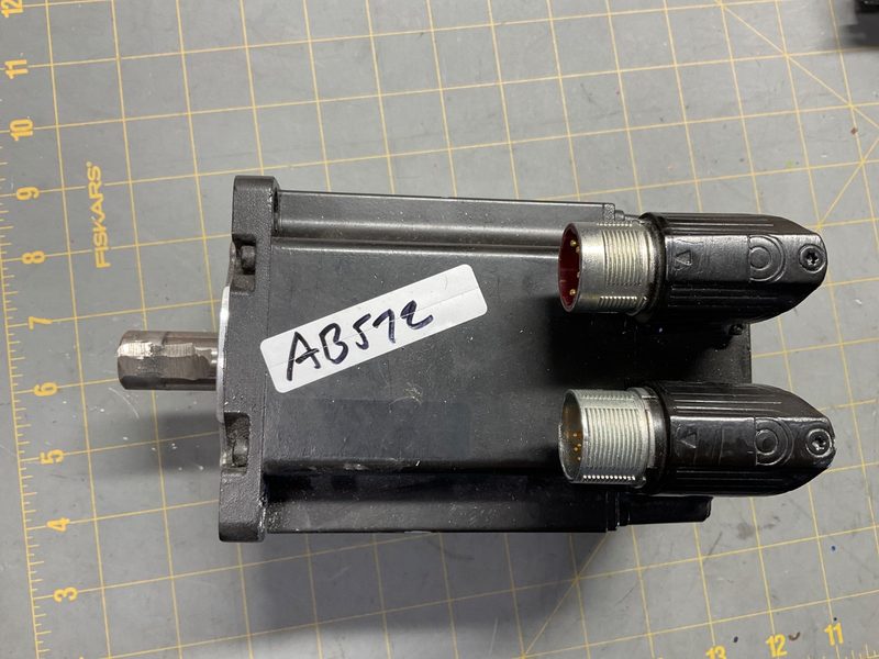 Серводвигатель Allen-Bradley MPM-B1151T-MJ72AA