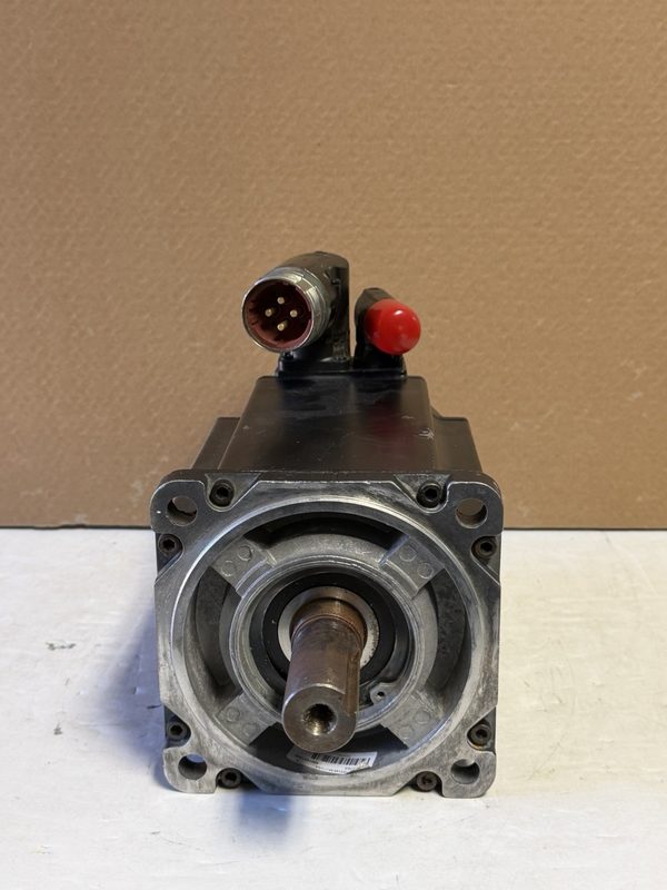Серводвигатель Allen-Bradley MPM-B1651M-MJ72AA