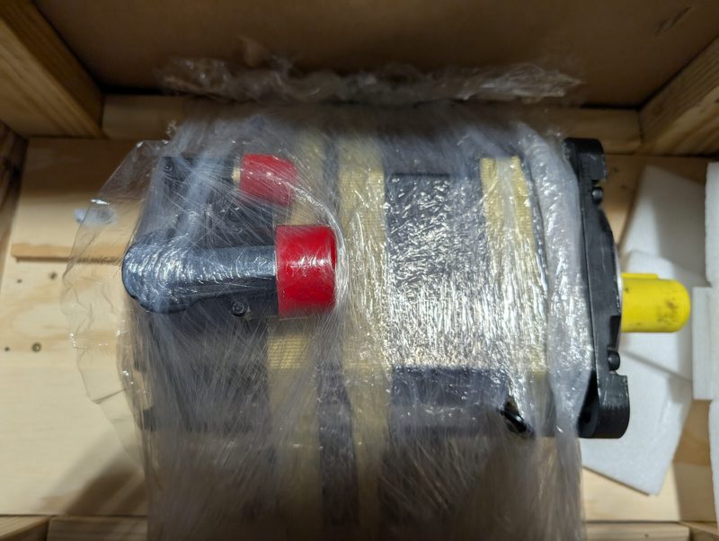 Серводвигатель Allen-Bradley MPM-B2152M-MJ72AA