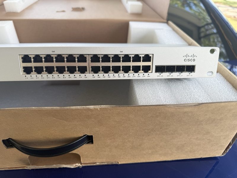 Коммутатор Cisco MS225-24
