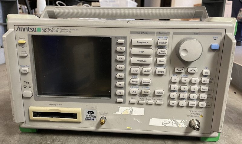 Анализатор спектра Anritsu MS2668C