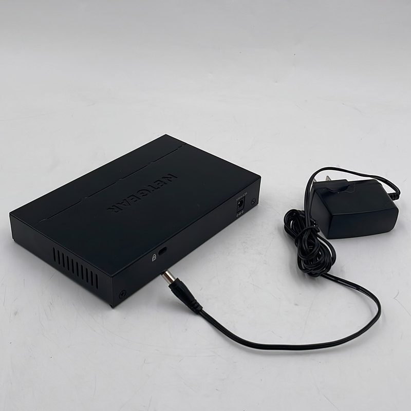 Коммутатор Netgear MS305E