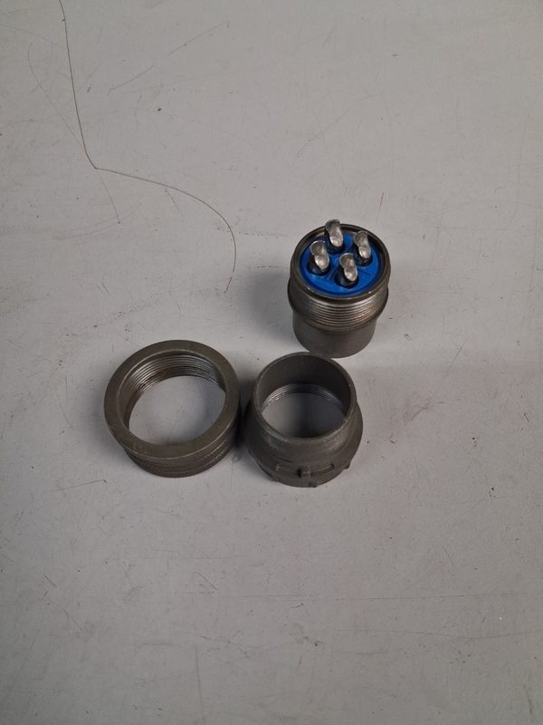 Разъём Amphenol MS3106E22-22S