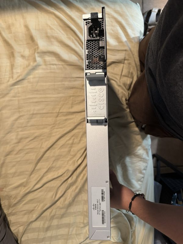 Коммутатор Cisco MS320-48LP