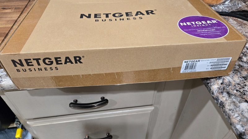 Коммутатор Netgear MS510TXM