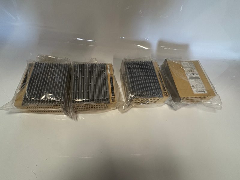 Сервопривод Panasonic MSDZ043A1A08