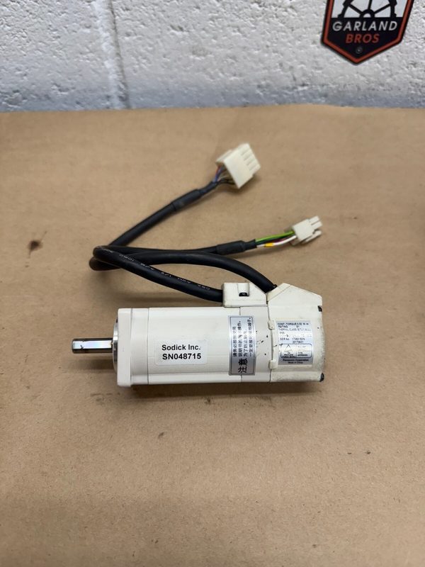 Серводвигатель Panasonic MSMA012A1N