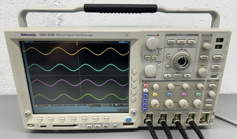 Осциллограф Tektronix MSO4104