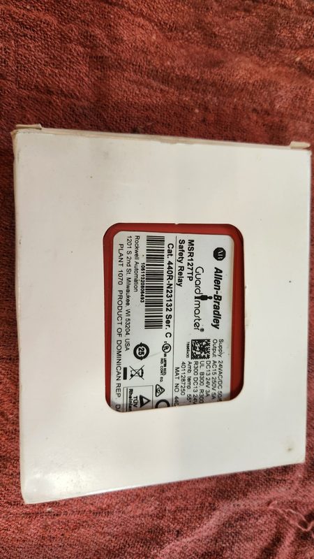Реле безопасности Allen-Bradley MSR127TP