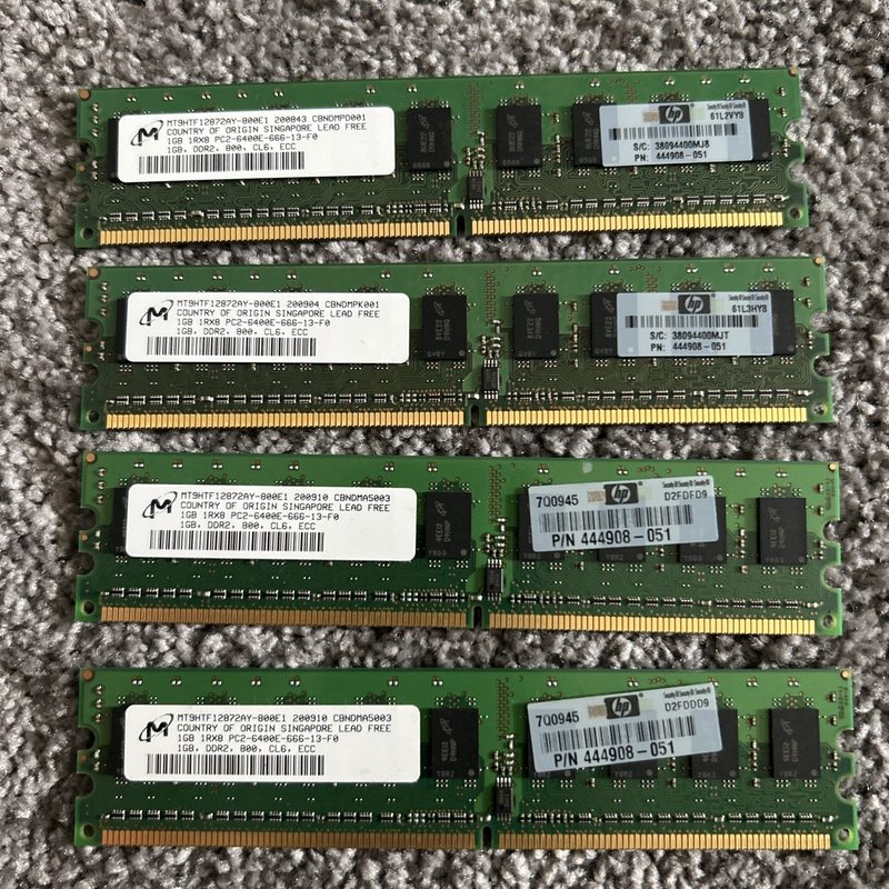 Модуль памяти Micron MT9HTF12872AY-800E1