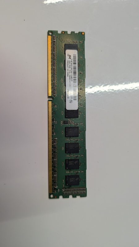 Модуль памяти Micron MT9KSF25672AZ-1G4M1ZF