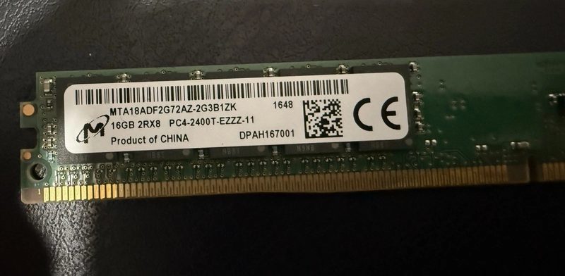 Модуль памяти Micron MTA18ADF2G72AZ-2G3