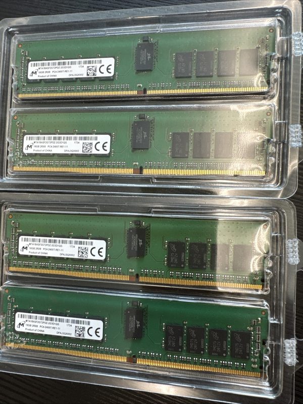 Модуль памяти Micron MTA18ASF2G72AZ-2G3B1