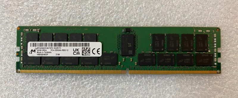 Модуль памяти Micron MTA36ASF4G72PZ-3G2R1