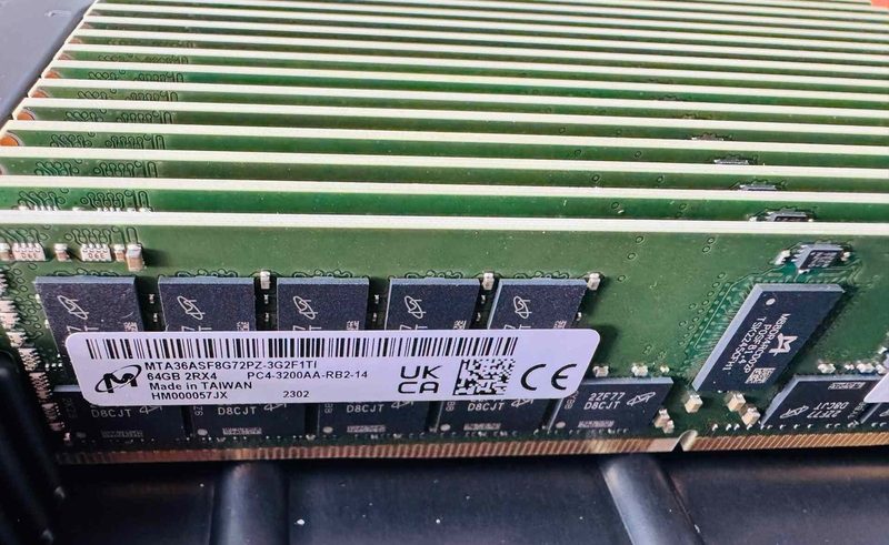 Модуль памяти Micron MTA36ASF8G72PZ-3G2F1