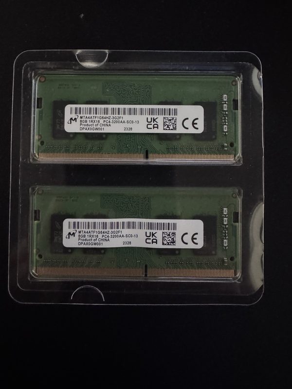 Модуль памяти Micron MTA4ATF1G64HZ-3G2F1