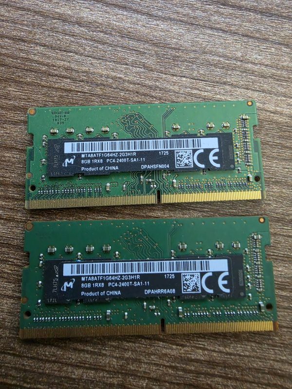 Модуль памяти Micron MTA8ATF1G64HZ-2G3H1R