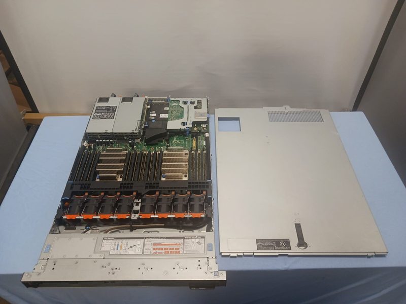Модуль памяти Micron MTA9ASF1G72PZ-2G6D1SI