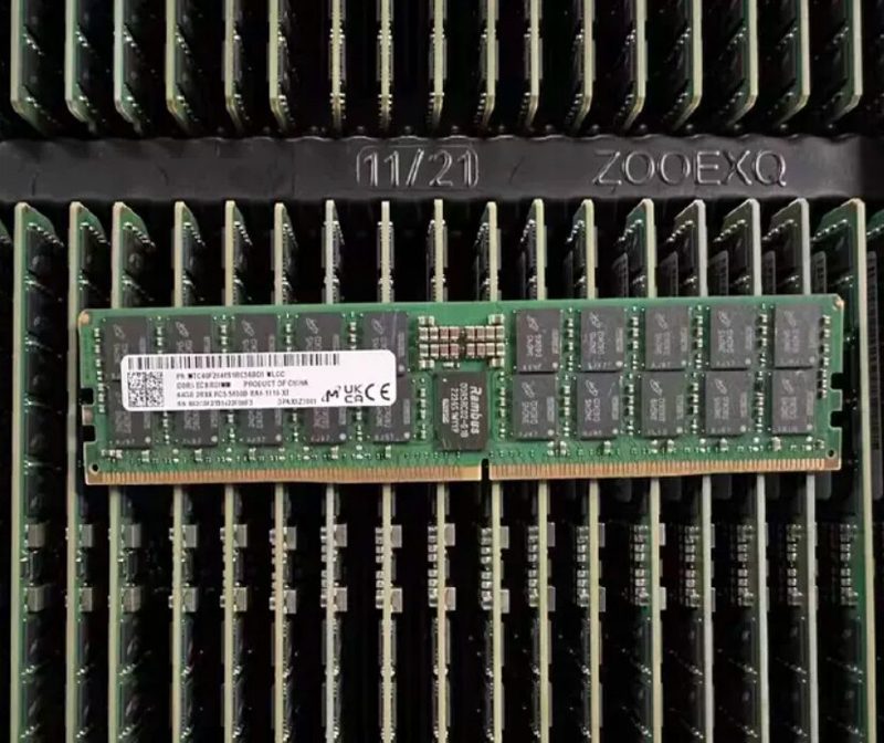 Модуль памяти Micron MTC40F2046S1RC56BG1