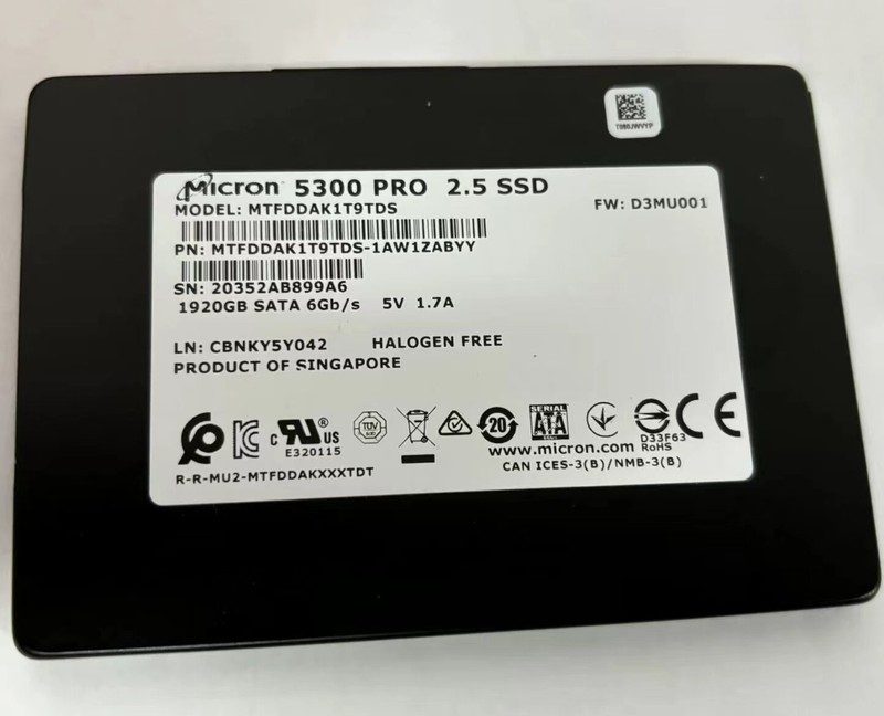 SSD-накопитель Micron MTEDDAK1T9TDS-1AW1ZABYY