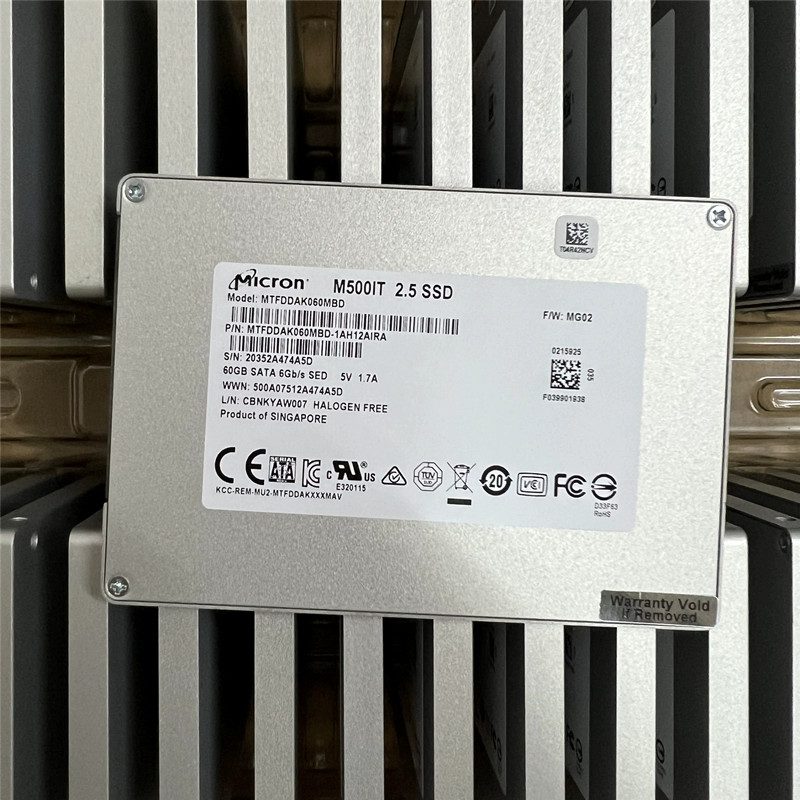 SSD-накопитель Micron MTFDDAK060MBD-1AH12AIRA