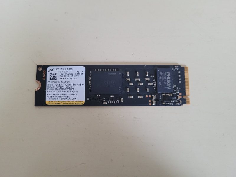 SSD-накопитель Micron MTFDKBA1T0QGN