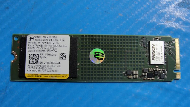 SSD-накопитель Micron MTFDKBA1T0TFK-1BC1AABGA