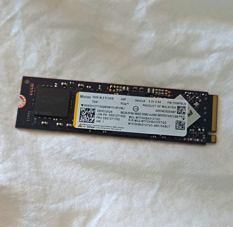 SSD-накопитель Micron MTFDKBA512TGD
