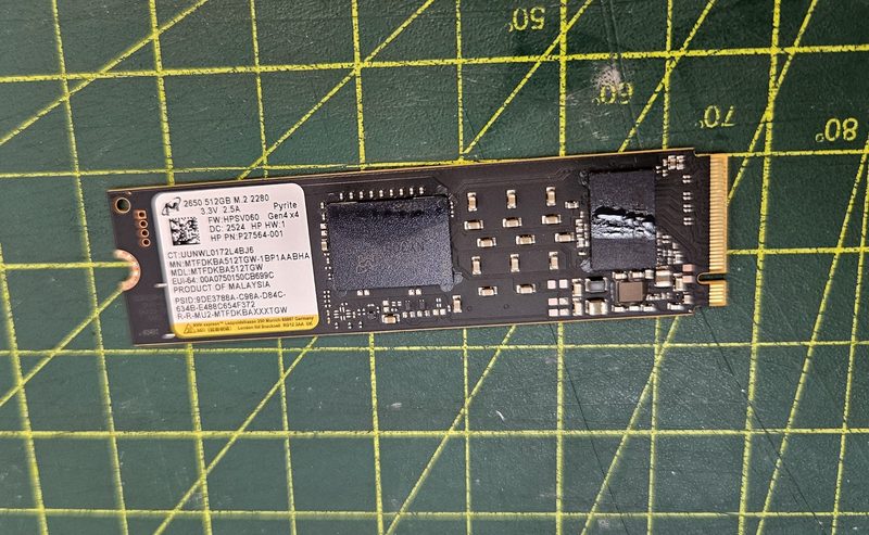 SSD-накопитель Micron MTFDKBA512TGW