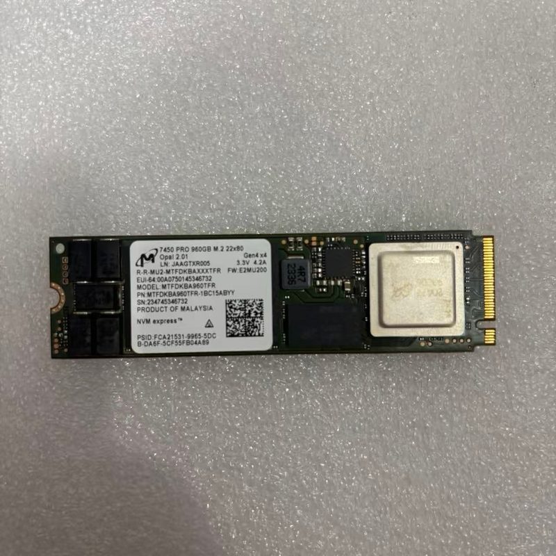 SSD-накопитель Micron MTFDKBA960TFR-1BC15ABYY