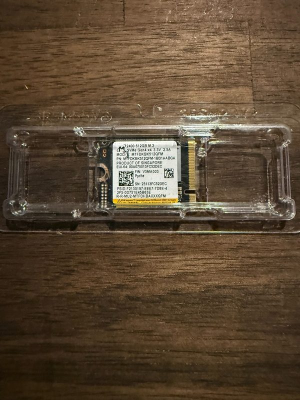 SSD-накопитель Micron MTFDKBK512QFM