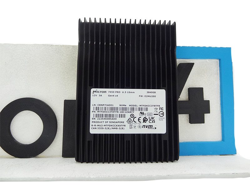 SSD-накопитель Micron MTFDKCB3T8TDZ-1AZ1ZABYY
