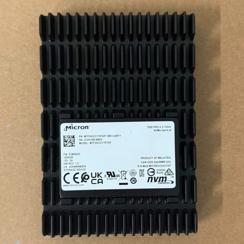 SSD-накопитель Micron MTFDKCC1T9TGP-1BK1JABYY