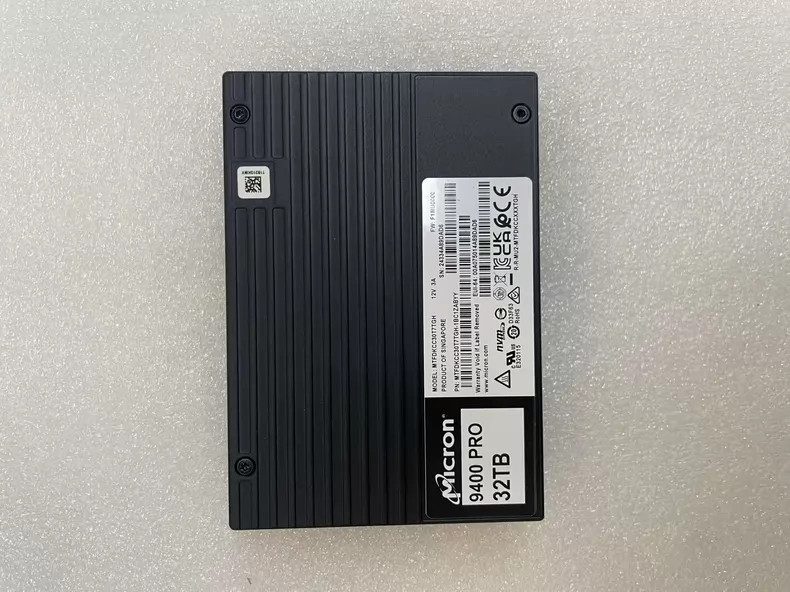 SSD-накопитель Micron MTFDKCC30T7TGH