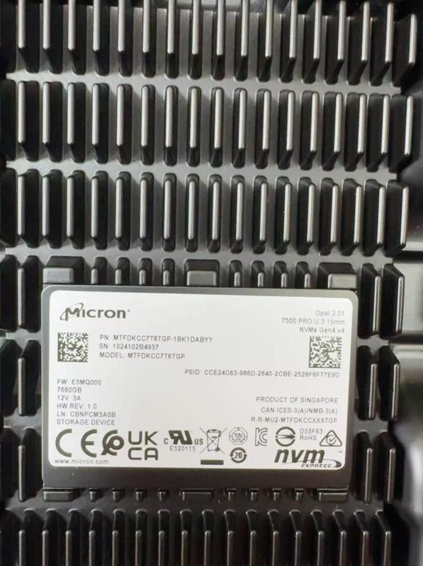 SSD-накопитель Micron MTFDKCC7T6TGP-1BK1DABYYR