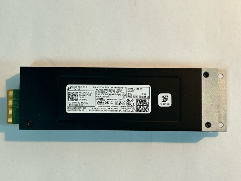 SSD-накопитель Dell MTFDLCE3T8THA