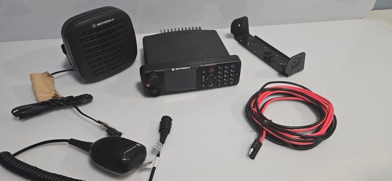 Радиостанция Motorola MTM800E