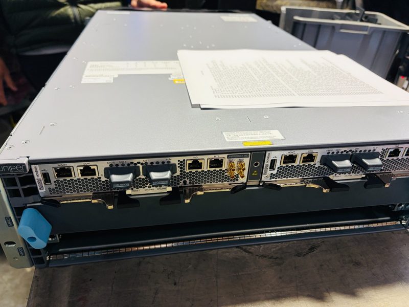 Маршрутизатор Juniper MX10003-PREMIUM