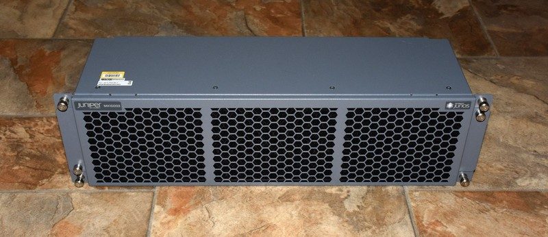 Маршрутизатор Juniper MX10003