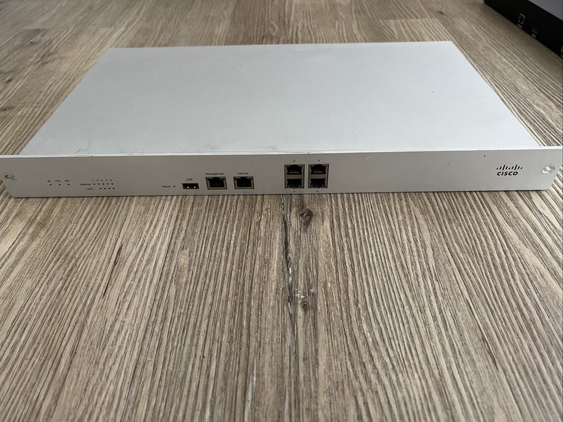 Маршрутизатор Cisco MX80-HW