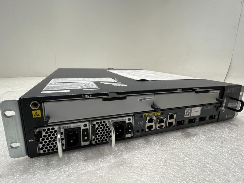 Маршрутизатор Juniper MX80-P-AC