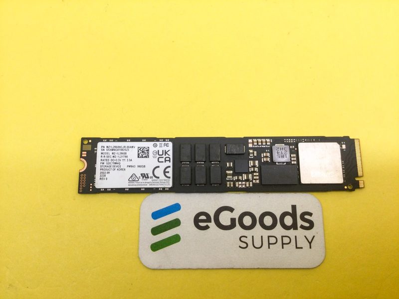 SSD-накопитель Samsung MZ-1L29600