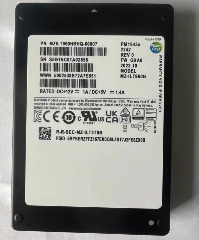 SSD-накопитель Samsung MZ-1LT960B