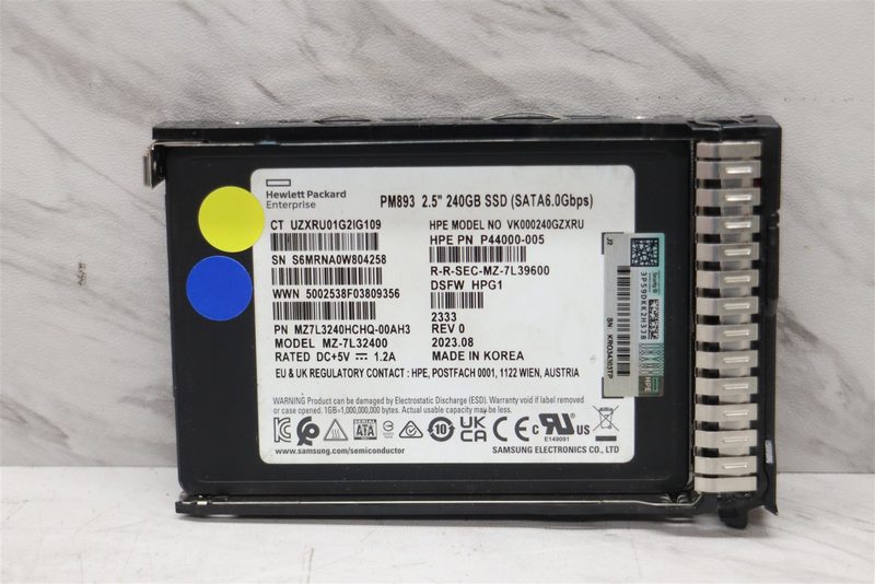 SSD-накопитель Samsung MZ-7L32400