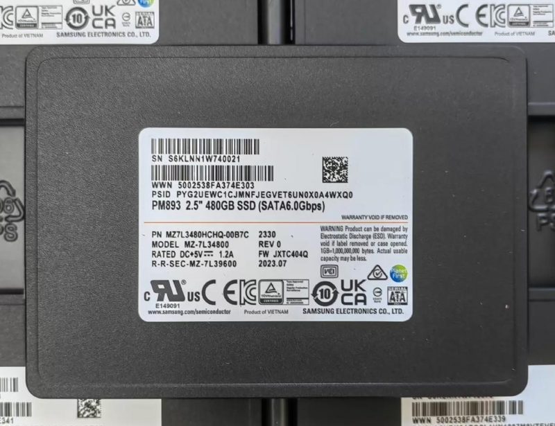SSD-накопитель Samsung MZ-7L34800