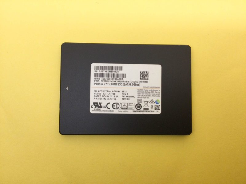 SSD-накопитель Samsung MZ-7LH7T6B